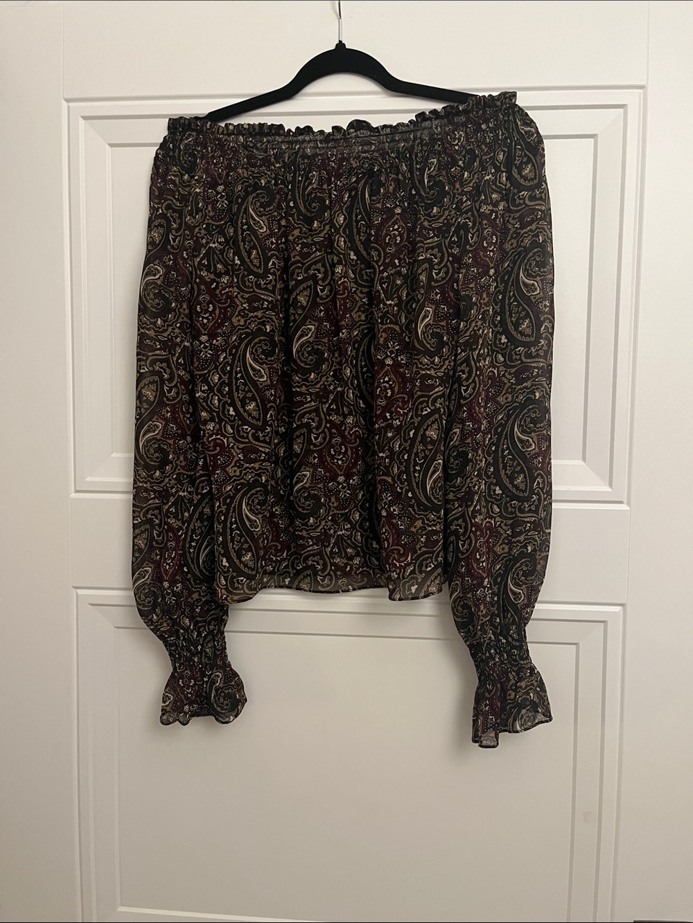 Anne Taylor LOFT off-the-shoulder Paisley blouse